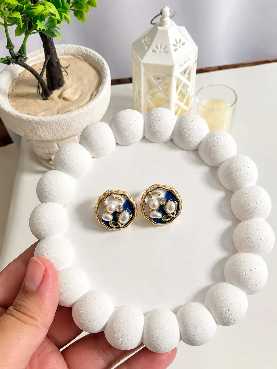 Sapphire Pearl Stud Earrings